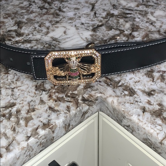 gucci belt bug